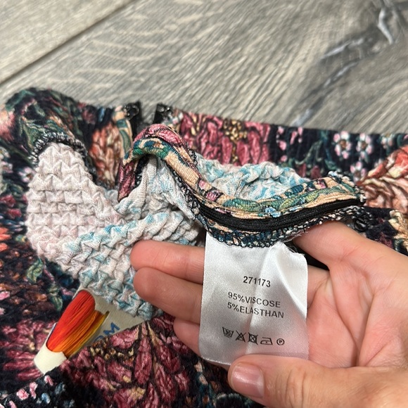 • Farm Rio for Anthropologie • Women’s Maxi Skirt Floral Print / Stripe Small - Picture 3 of 4